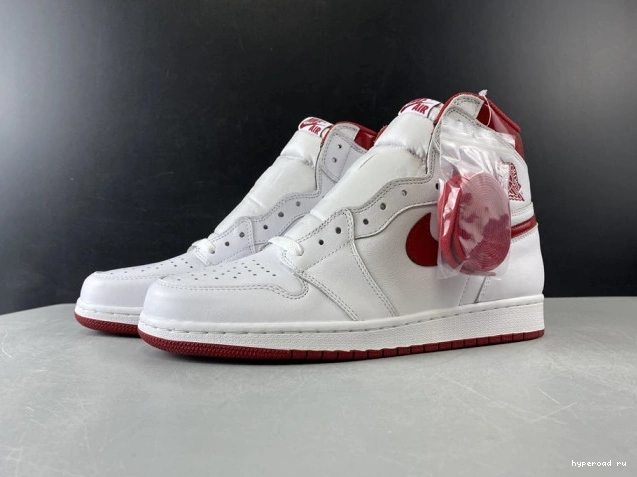 Retro Jordan (2017) 555088-103 Metallic Air Red 1 0520